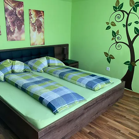 Kuckucksnest Lägenhet Schrattenberg